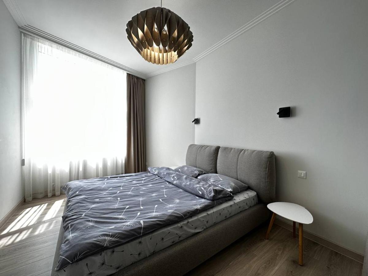 Sea Symphony 3-Bedrooms Lux Apartment 敖德萨 外观 照片