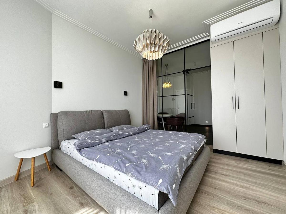 Sea Symphony 3-Bedrooms Lux Apartment 敖德萨 外观 照片